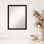 Specchio da parete stretto nero Avon non smussato da 50,8 cm x 66 cm