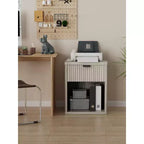 Comodino scandinavo con cassetti a incasso, mobile contenitore grande moderno di metà secolo in legno