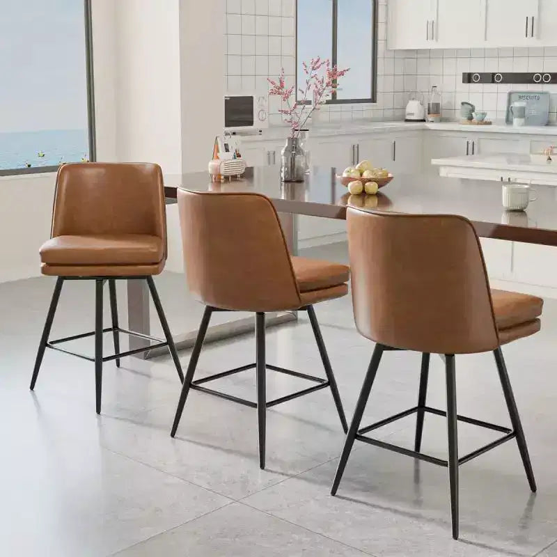 Sgabelli da Bar Moderni in Similpelle Imbottiti: Rotazione a 360°, Costruzione Robusta e Design Elegante