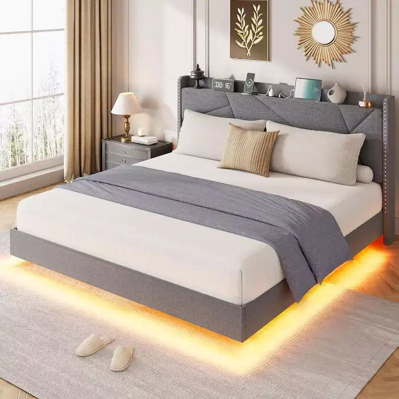 Struttura letto sospesa, Letto a piattaforma imbottito, Testiera e design con bottoni trapuntati, Supporto con doghe in metallo, Non è necessario il box spring