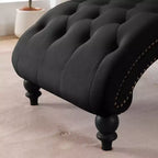 Chaise longue imbottita in velluto vintage Parley con schienale trapuntato e passamaneria con borchie