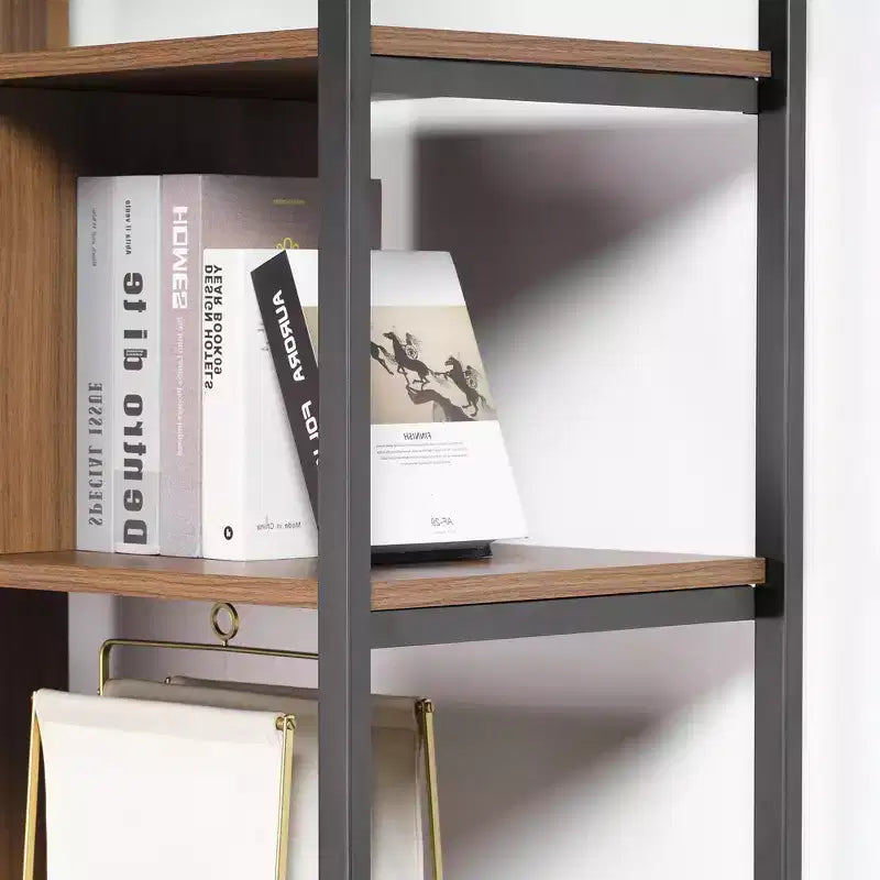 Libreria a colonna Napa in legno, mobile con vano inferiore, ripiani regolabili