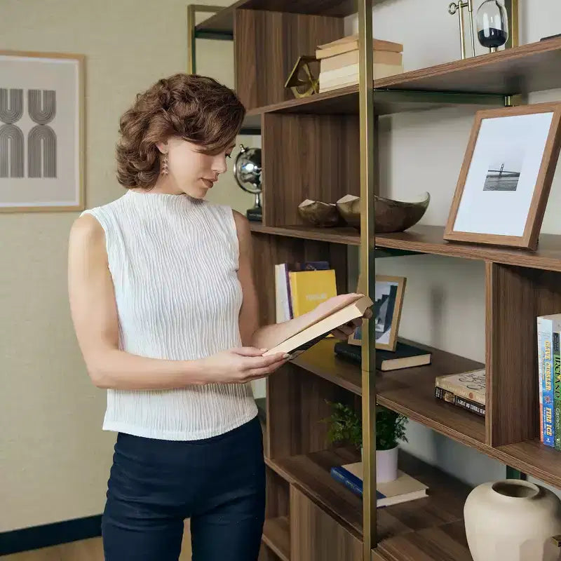 Libreria a colonna Napa in legno, mobile con vano inferiore, ripiani regolabili